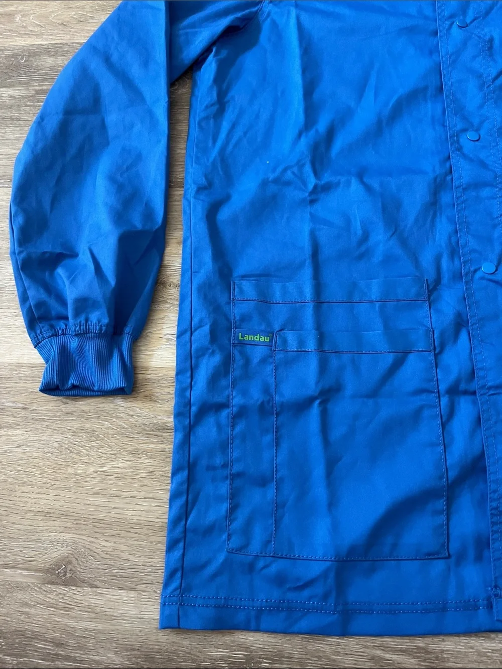 NWOT Landau ProFlex Modern Fit Long Sleeve Scrub Jacket Blue Size S